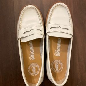 Clarks white shoes